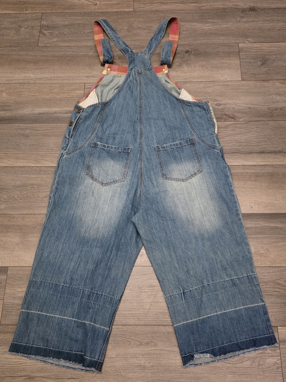 Vintage Denim Overalls Women 2X-3X Embroidered Floral Wide Leg Capri Boho - Picture 2 of 10